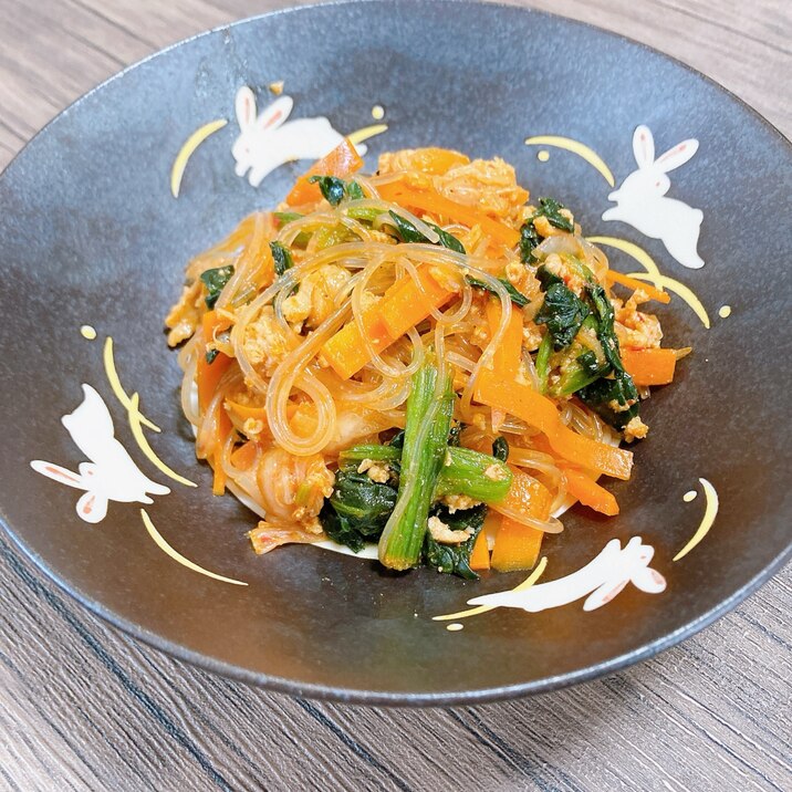 鶏ひき肉とキムチのチャプチェ